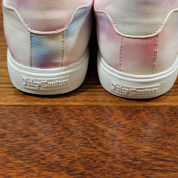 Juicy Couture Clarity Slip on Sneaker - Picture 4 of 9
